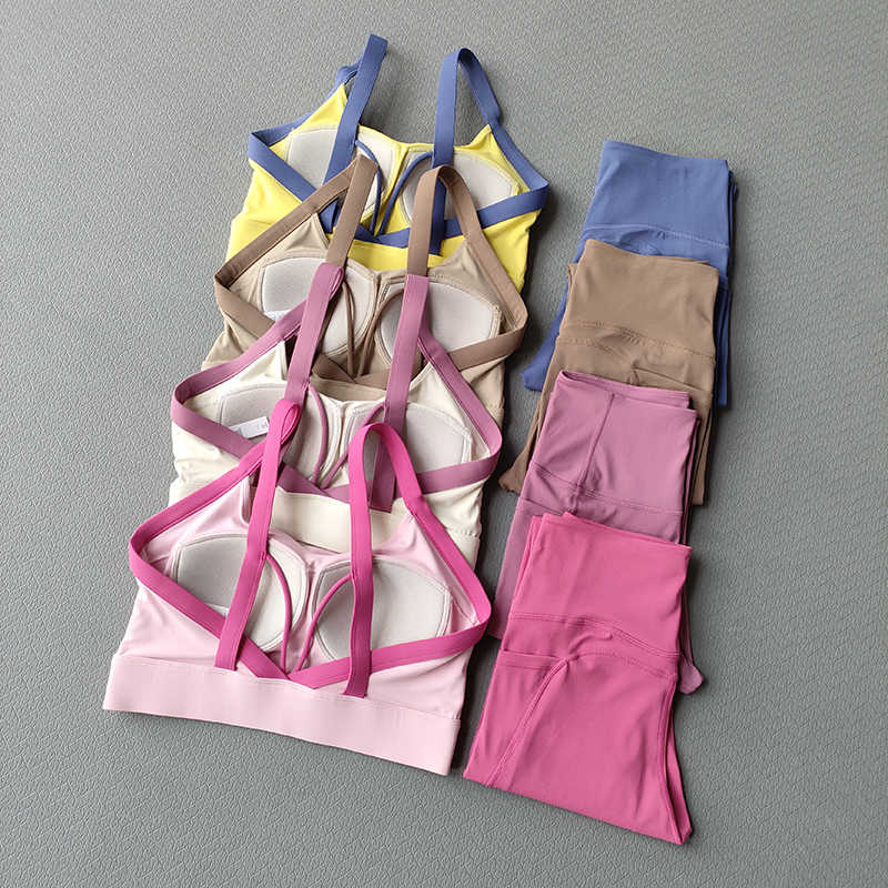 Yoga set, high-intensity yoga  - Yoga In Fitness ulasan dan harga